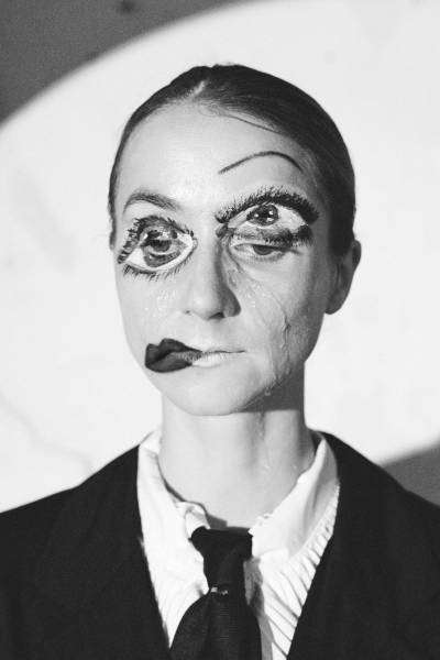 HOW_WE_CANT_EXIST__-_LIZ_VAN_DEN_AKKER_Dupho_original