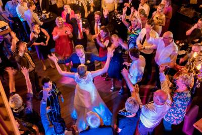 Trouwfeest_Groesbeek_Nijmegen__Trouwfotograaf_Laura_Derkse_original